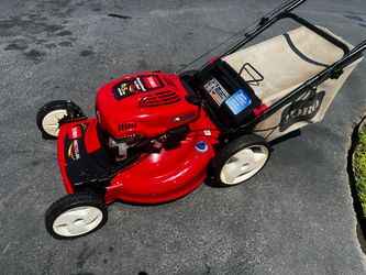 LAWN MOWER TORO 6,50 HORSEPOWER  SELF PROPELLED 22” wide  BIG REAR WHEELS  STRONG ENGINE
