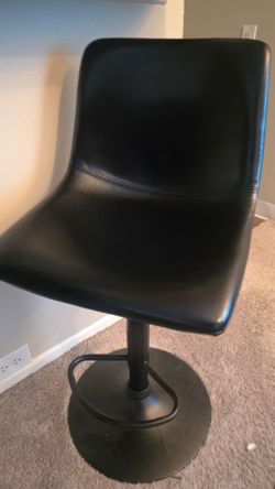 Moving sale. 2 barstools and a recliner