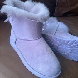 Uggs Size 5 