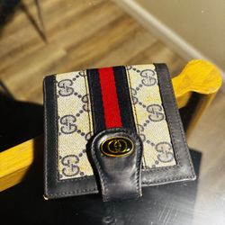 Gucci Wallet / Coin Pouch