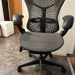 HERMAN MILLER- MIRRA  Fully Ergonomic desk chair