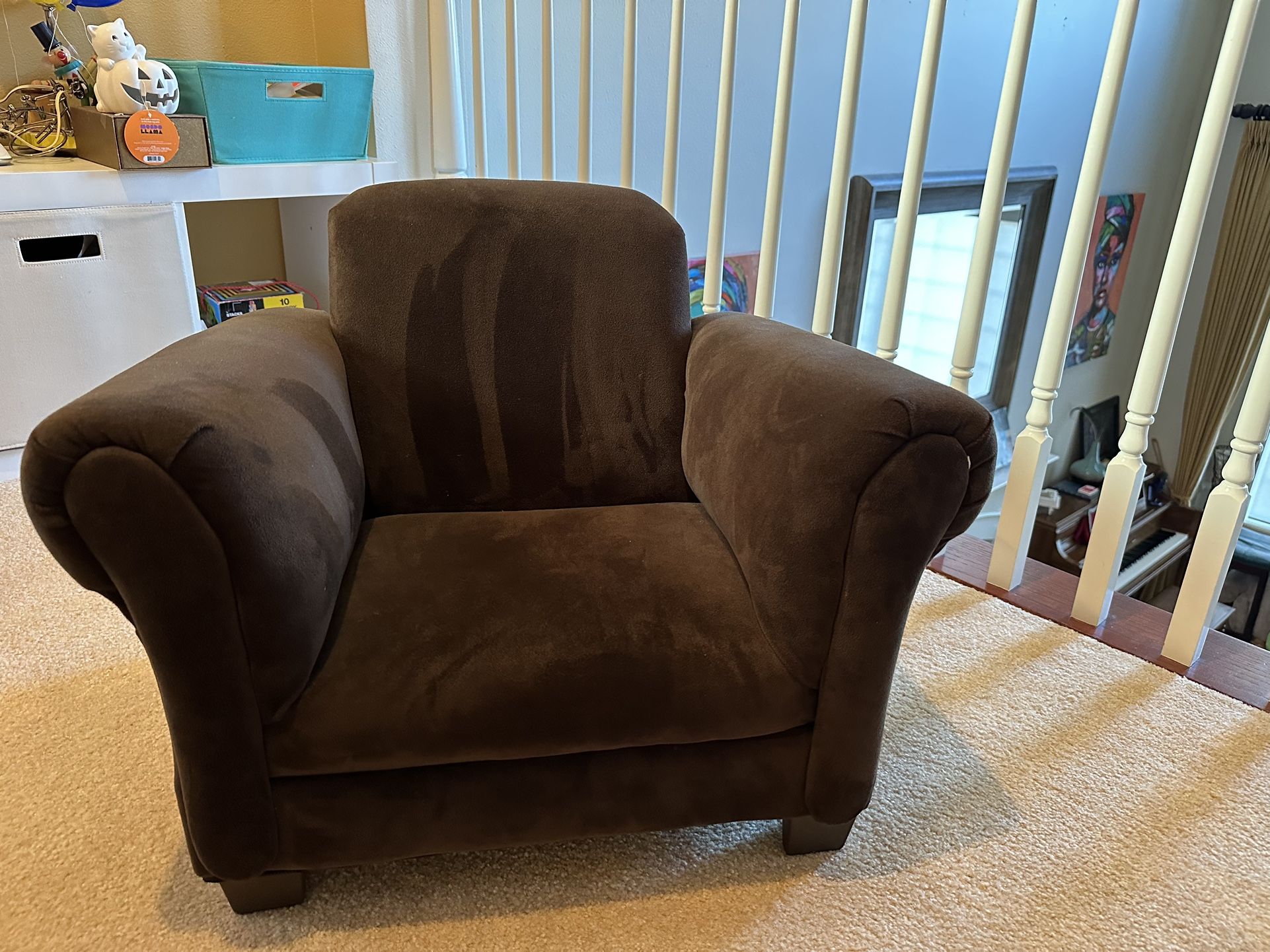 Kids Reading Chair (Excellent condition)