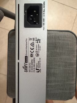 Ubiquiti UniFi Dream Machine Pro (UDM-Pro).