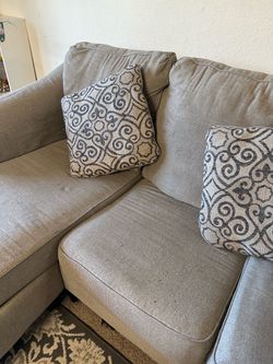 Free Grey Sectional Sofa with Chaise / L-Shaped Couch