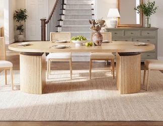 Light Oak Extendable Table (BRAND NEW)