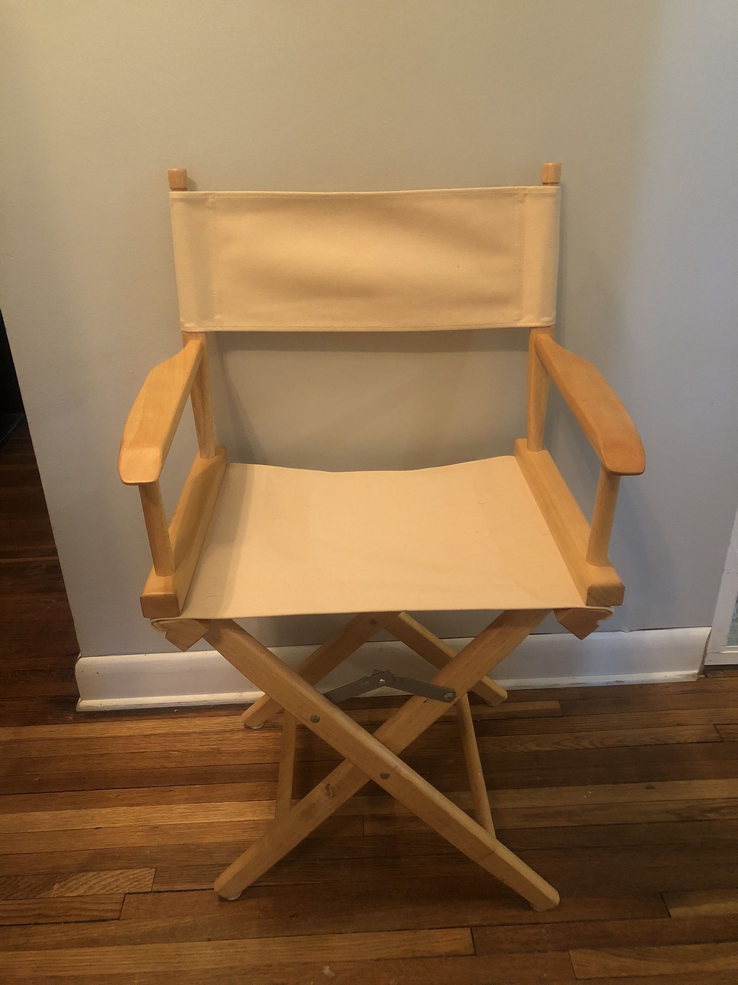 4 Director Chairs