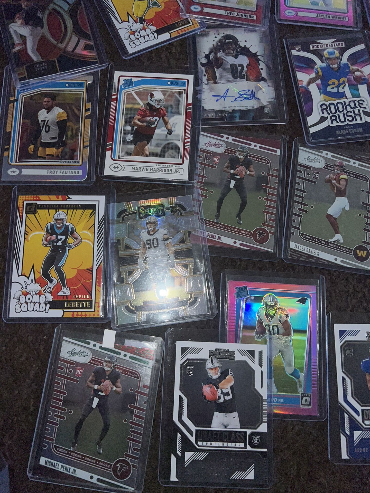 NFL/ MLB/ BASKETBALL/ UFC $1-$5 Sports Cards