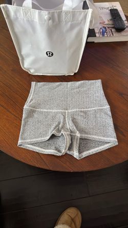 Lululemon Booty Shorts Size 2/4