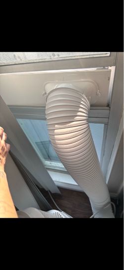 Toshiba PORTABLE AC