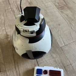 Disneyland Star Wars Droid