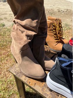 Boots size 6