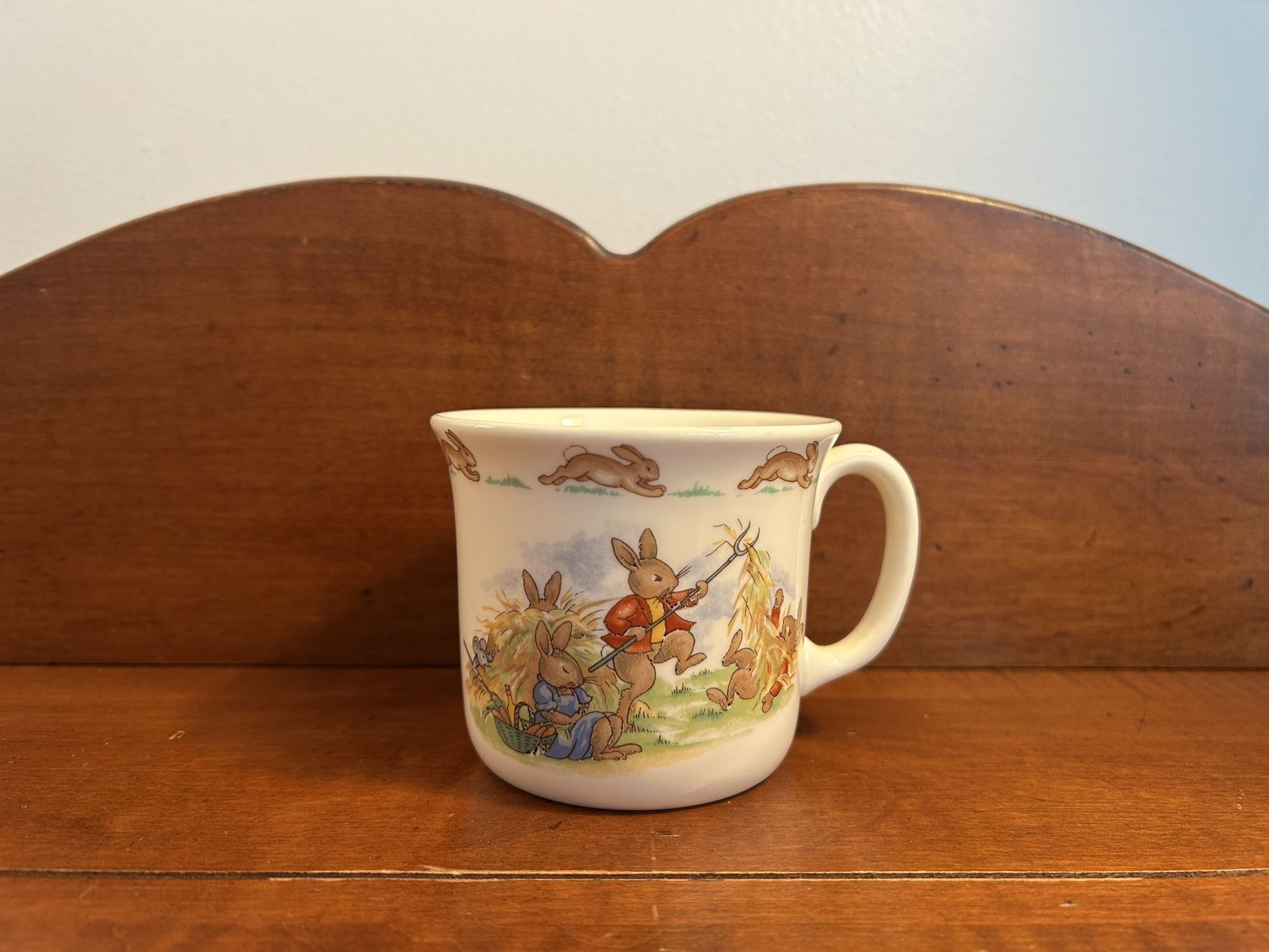 Vintage Royal Doulton Bunnykins Coffee Mug 3” tall x 3.5” diameter 