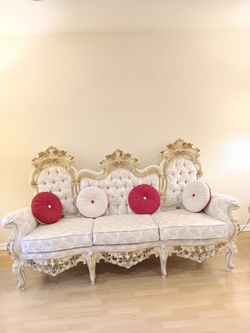 8 Piece French Provincial Set