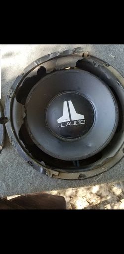 Subwoofer to fix