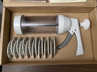 The Pampered Chef Cookie Press