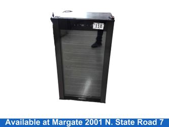 Wineenthusiast 268783608 Black Compact Refrigerator