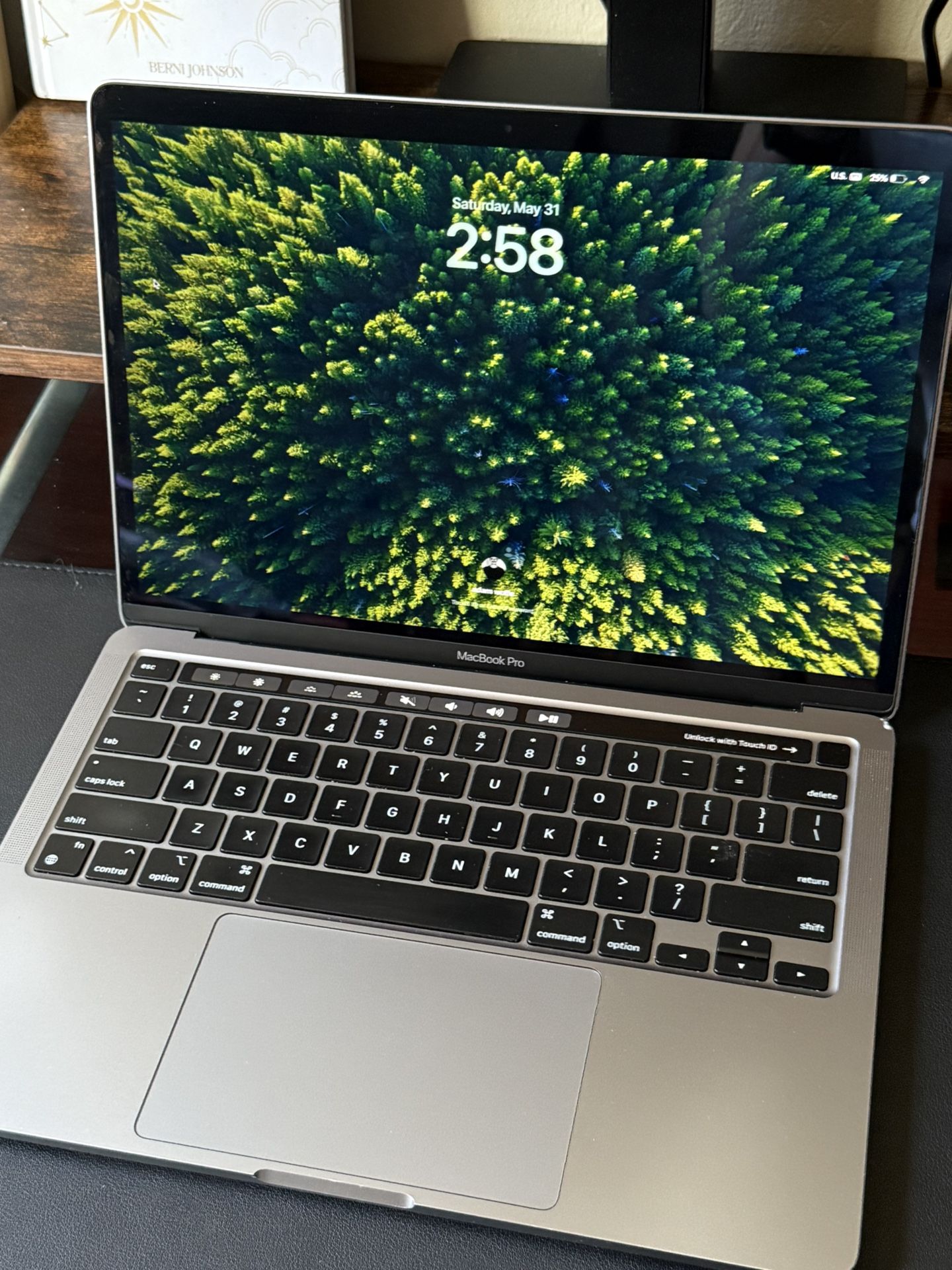 MacBook 2022