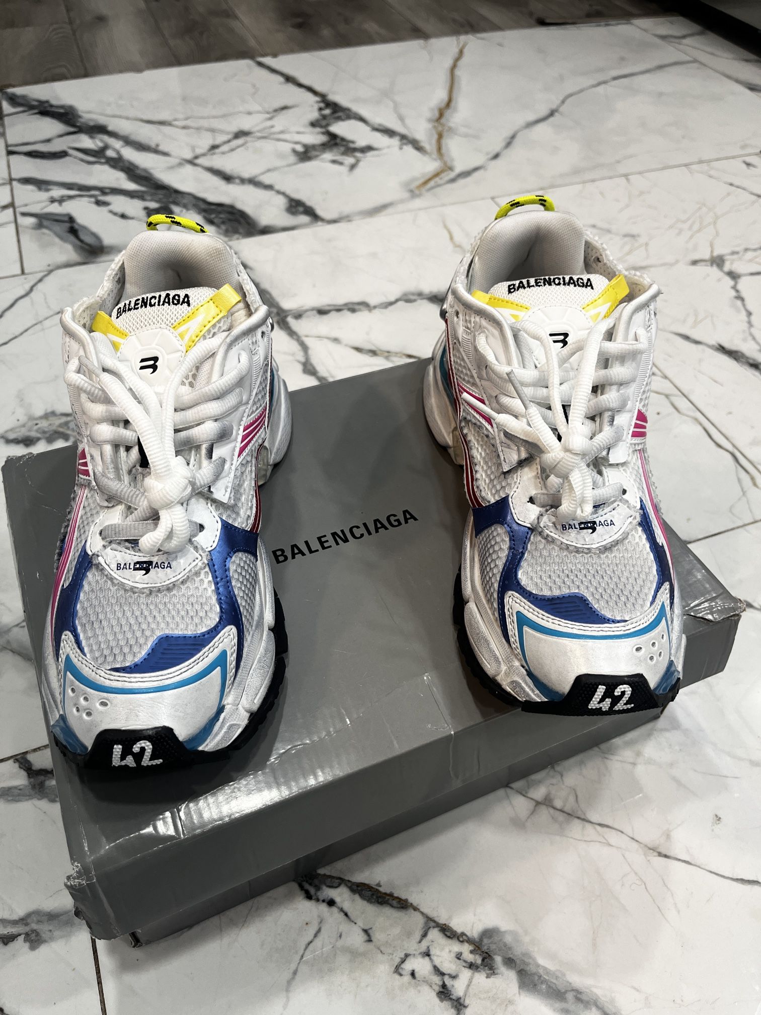 Balenciaga Runner Sneaker 'Worn- Out - White Multi-Color'