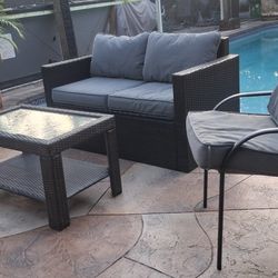 4pc Outdoor Furniture Set Pool Deck Spa Balcony Lawn Garden Yard Gazebo Patio Porch Sofa Chairs Cushions Coffee Table Wicker 