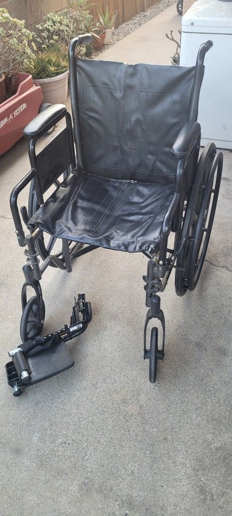 Wheelchair ♿️ 