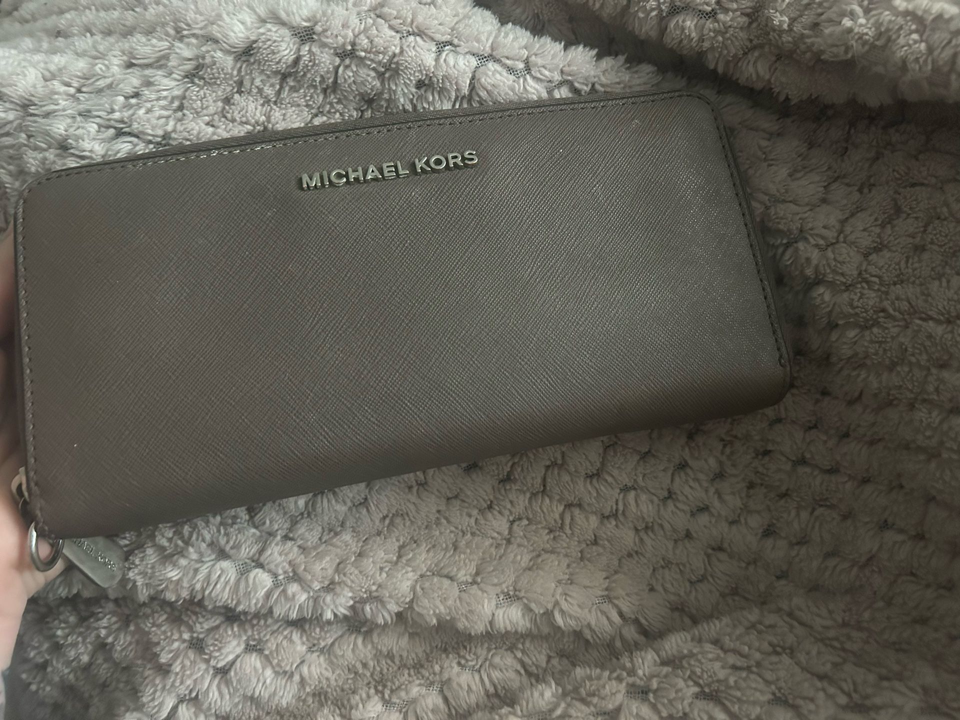michael kors wallet