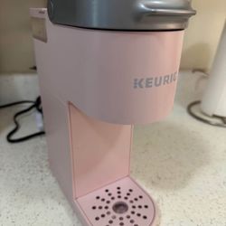 Single Serve K-Mini Coffee Maker (Dusty Rose/pink)