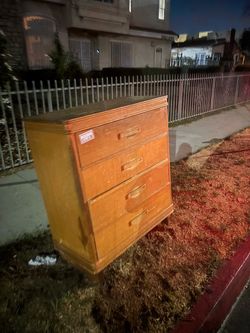 Free dresser