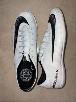 Nike CR7 indoor soccer shoes