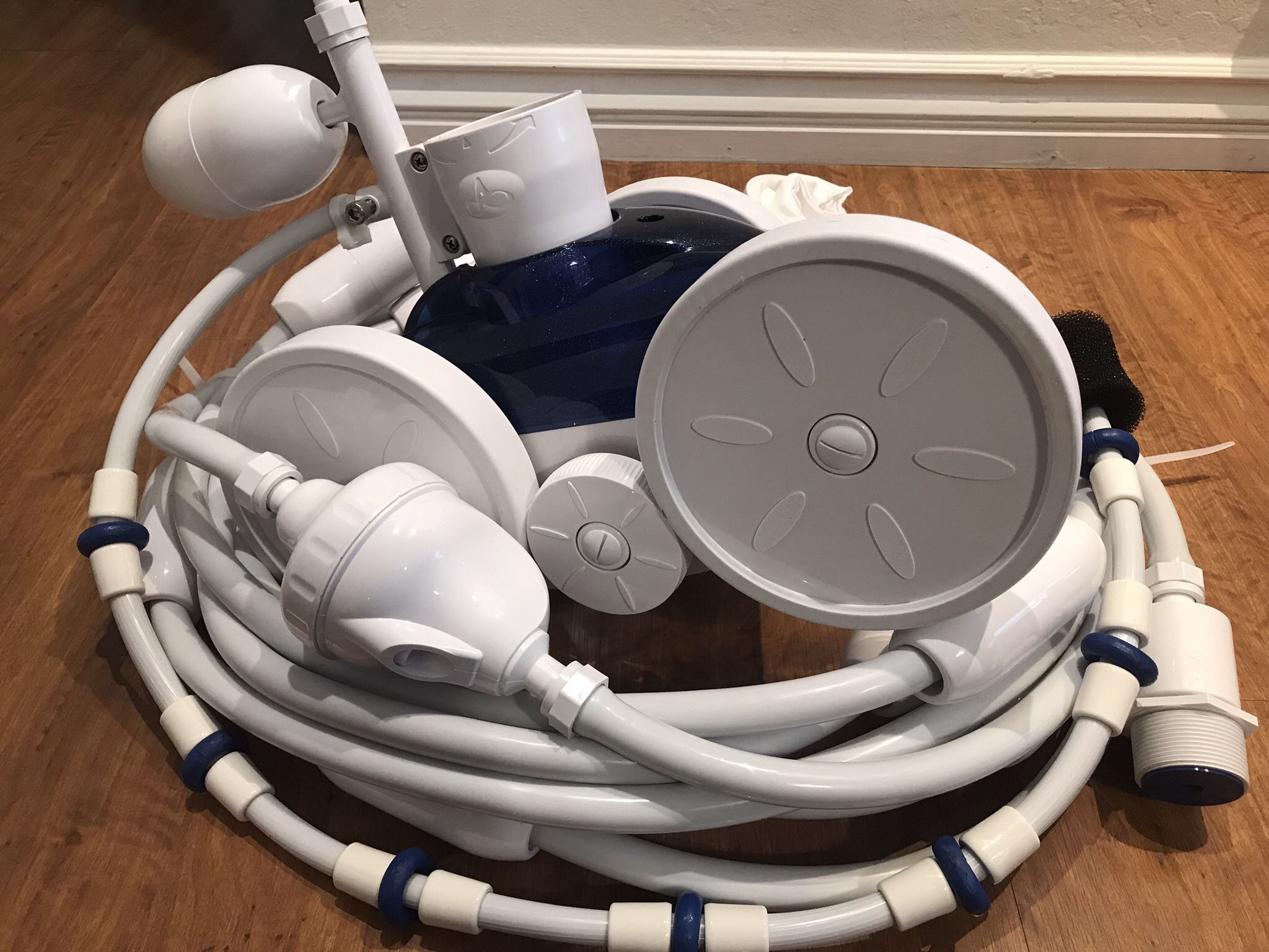 Polaris 280 Pool Cleaner Complete With Hose! for Sale in Orangevale, CA