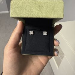 Van Cleef Sweet Alhambra Earrings