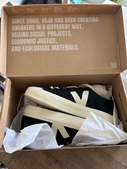 Veja Men's Wata II Low Canvas Black Pierre
