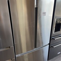 Insignia French door refrigerator