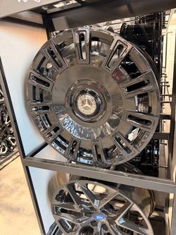 22s staggered wheels tires new 5lug Mercedes