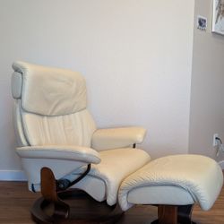 Ekornes Stressless Leather Recliner and Ottoman