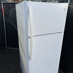 White Kenmore Apt Size Fridge We Deliver And Install🚚👨🏻‍🔧