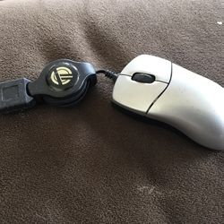 Targus Retractable USB Mouse 