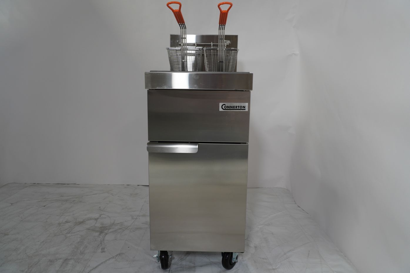 NEW CONNERTON- Commercial Deep Fryer, Floor Fryer and Four Burners, 50 lb. Capacity, 120,000 BTU