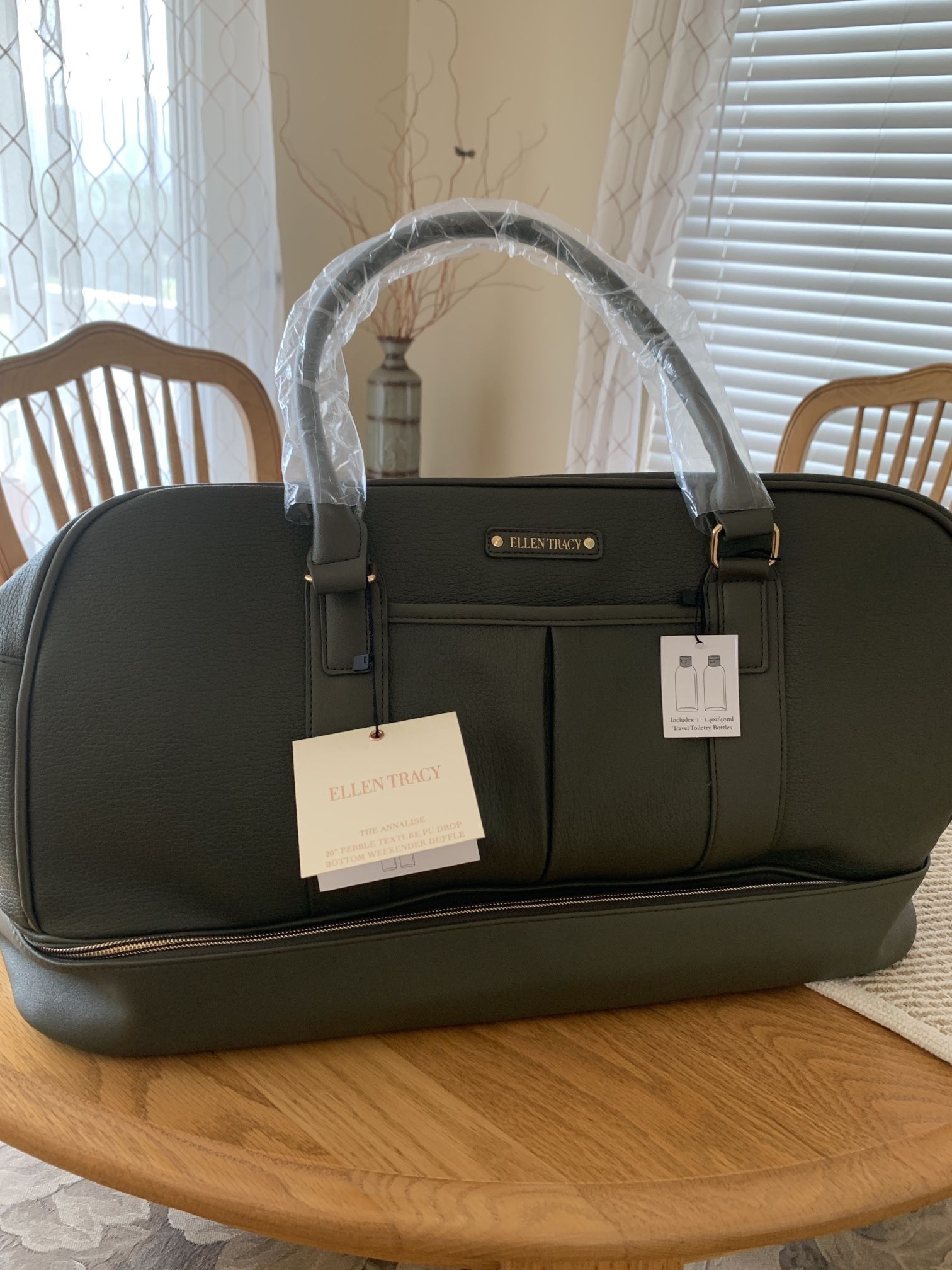 Ellen Tracy, The Annalise 20 Inch Drop Bottom Weekender