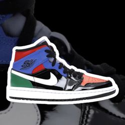 Jordan 1 Mid “MULTI-PATENT” (WMS) size(12)./MNS(10.5). DS(NEW). Now Available!! $290 Cash. Trades always welcome. 🔵🔴🟠🟢