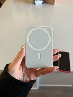 Apple MagSafe Battery Pack