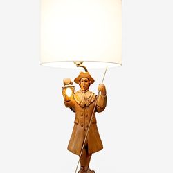 Vintage Hand Carved Colonial Style Town Watchman Table Lamp, c.1960's - Delivery Available
