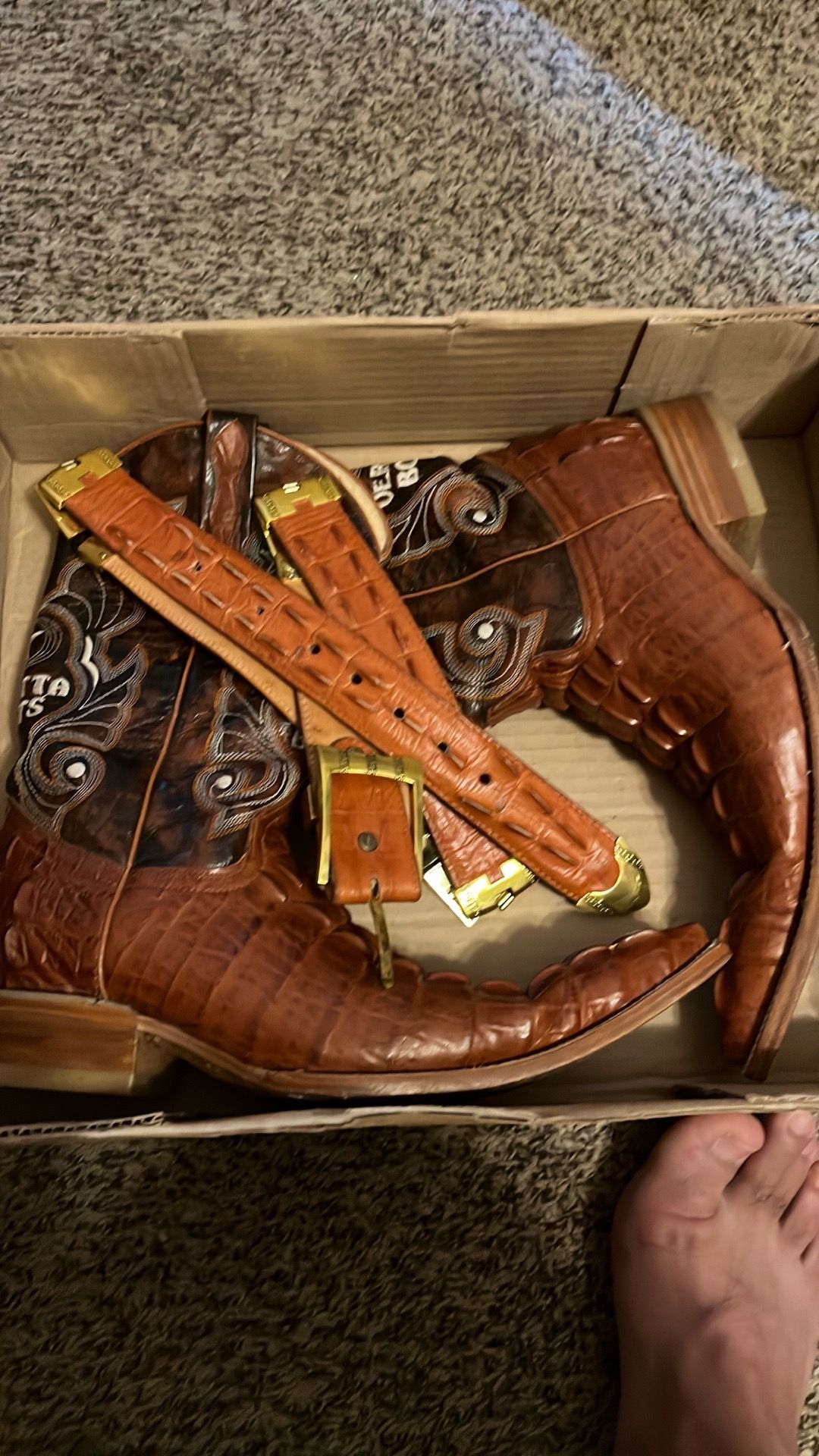 Botas