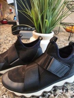 Sorel Kinetic Sneak High Top Black Men's Size 6 / Women's 8 Sneaker Shoes.