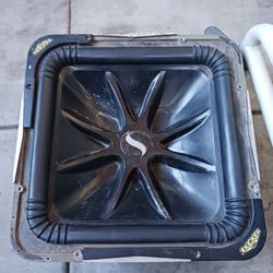 15 In Kicker Competition Speaker