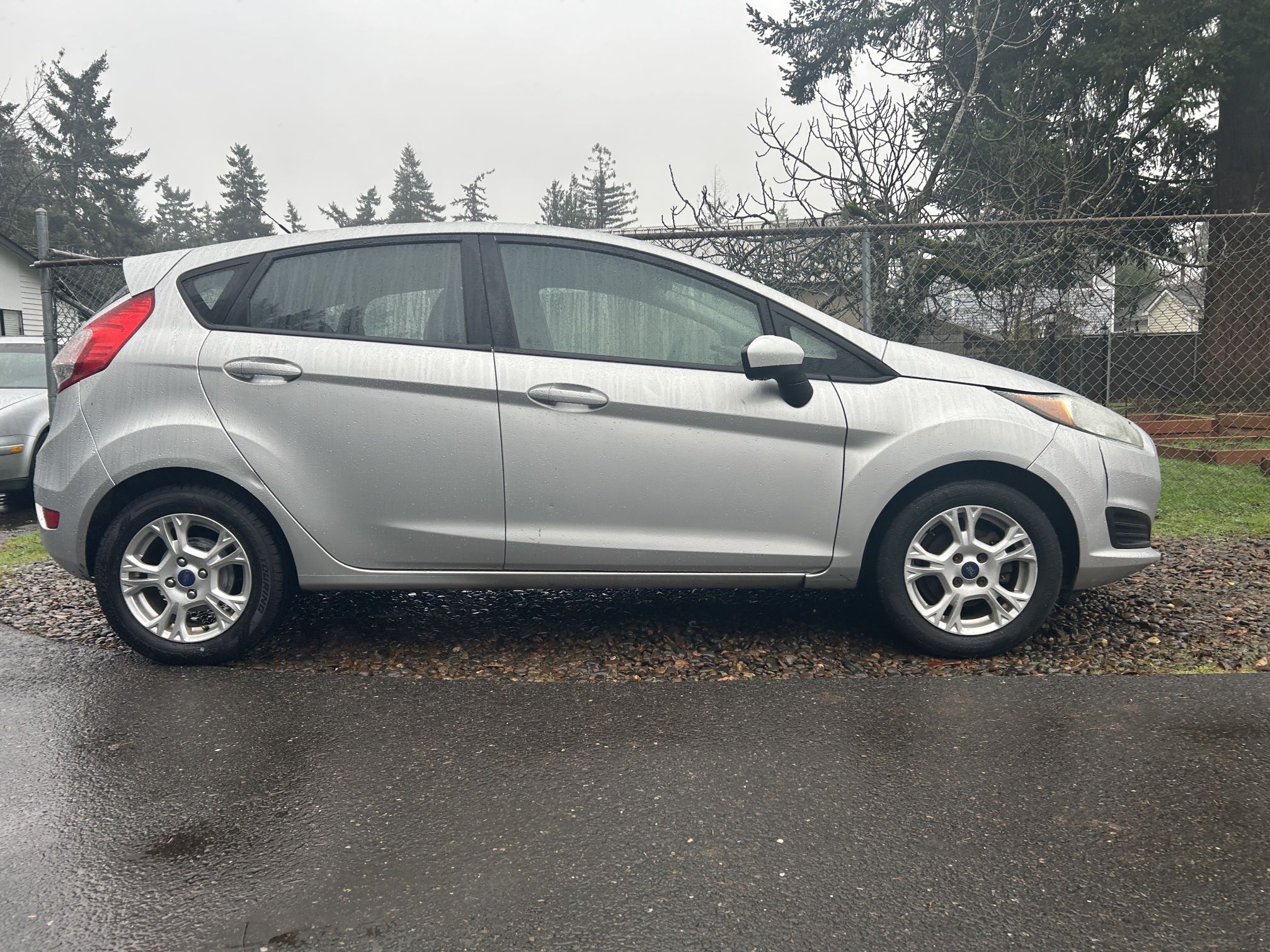 2013 Ford Fiesta Se Low Miles $1500