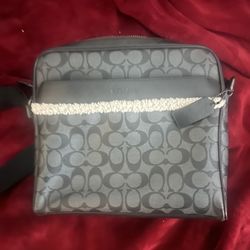 Men’s Coach messenger bag