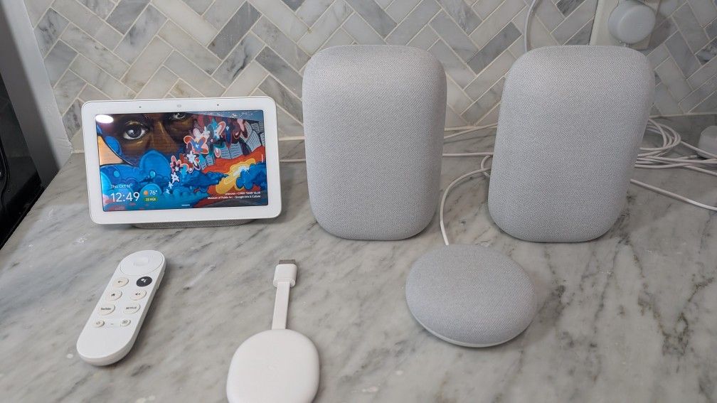 Google Chromecast Home Hub Smart Home Speaker Set ($450 Value)