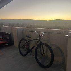 Throne 29(LOOK AT DESCRIPTION)