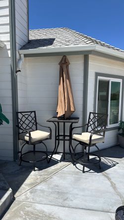 Bar height 3 piece bistro plus umbrella
