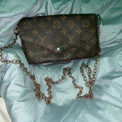 Louis Vuiton Felicie Pochette Hand Bag